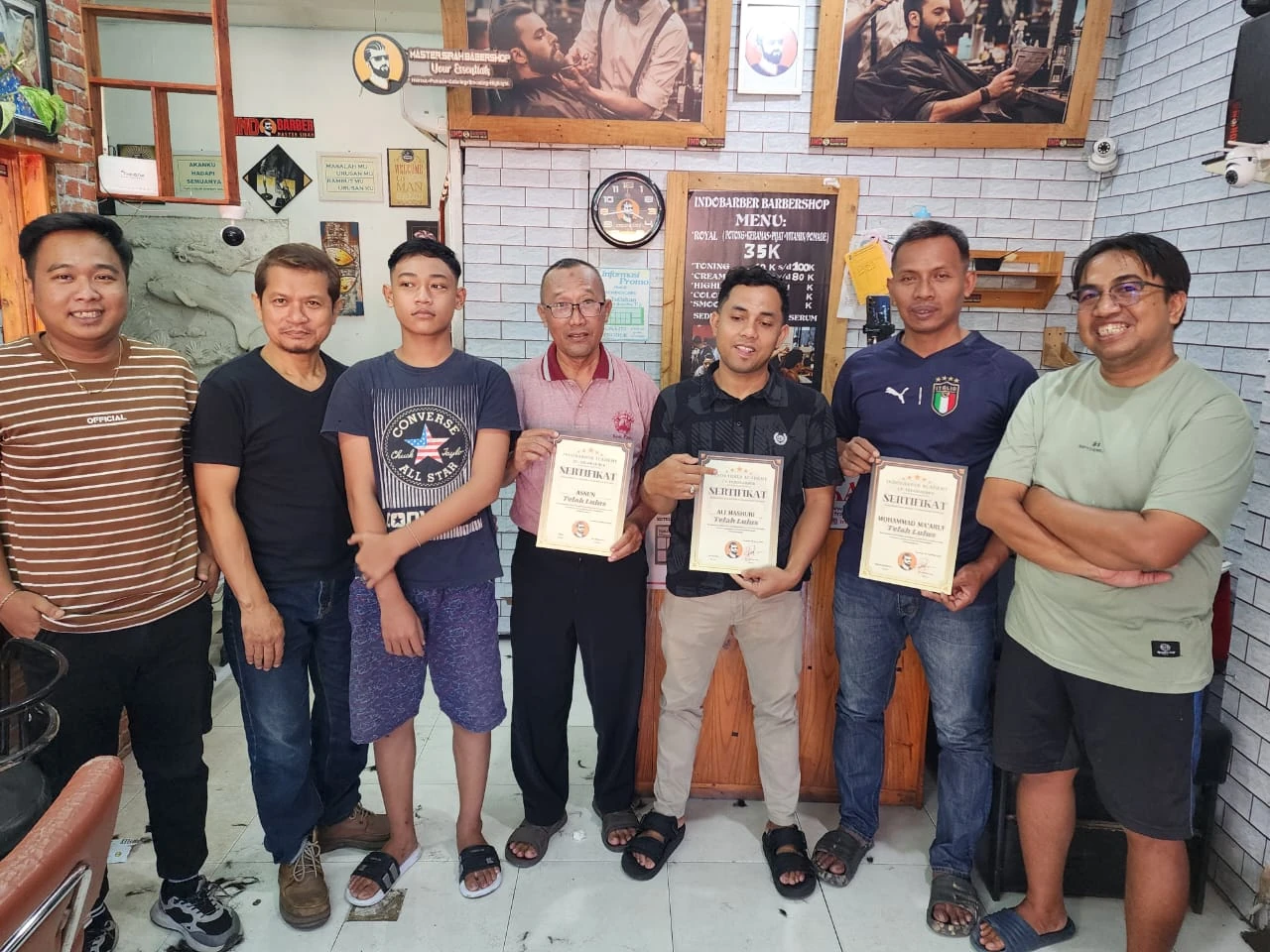 Penyerahan Sertifikat 2